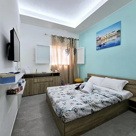 Aquamarina Bed & Breakfast *